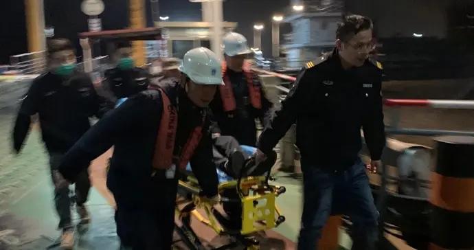 冷空氣致車渡停航，崇明海事局深夜緊急轉運橫沙島腦梗病人出島就醫
