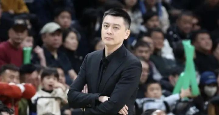 楊鳴：廣東三外援輪番衝擊讓我們顧此失彼；今晚年輕人的表現值得表揚