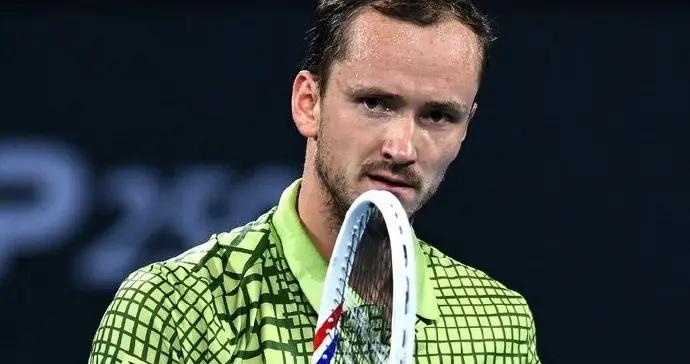 梅德韋傑夫2-0擊敗布蘭登-中島，收穫ATP250布里斯班冠軍