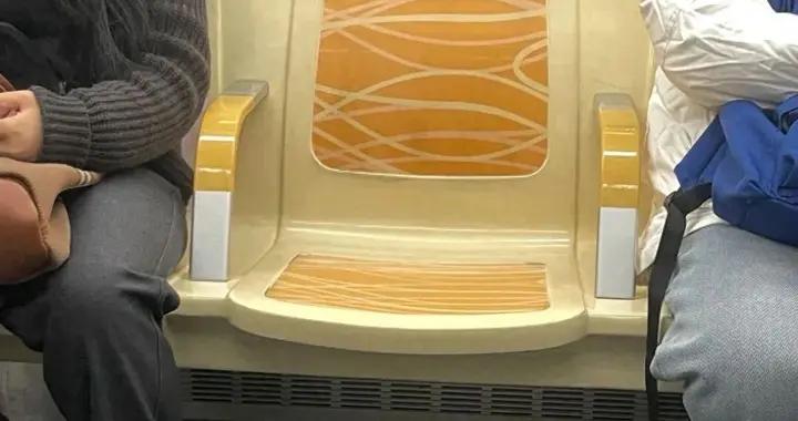 “地鐵帶扶手座椅實現1人1座”引熱議！網友：全國推廣，當地回應