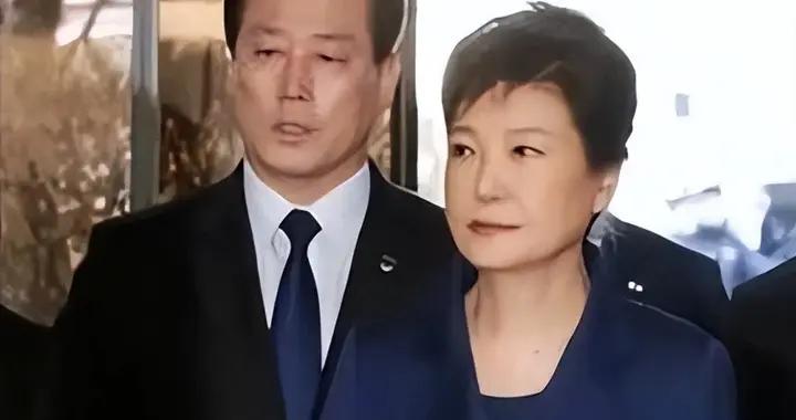 73歲朴槿惠現狀：1676平別郊區墅外牆高10米，和小10歲律師住一起