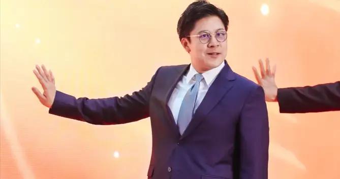 霍啓剛公開35套房產，28套出租堪比全球包租婆，坦誠態度令人敬佩