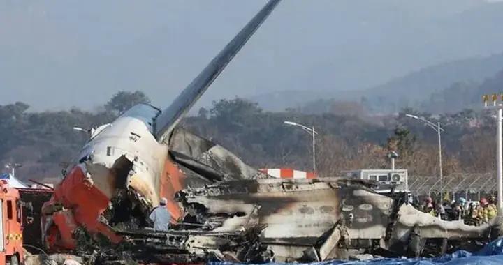 韓國空難致179人遇難，黑匣子錄音首次公佈，調查委員會：若無圍牆可全員生還