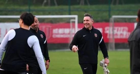 前成都門將教練：中國足球沒那麼弱，需要更多耐心並注重細節