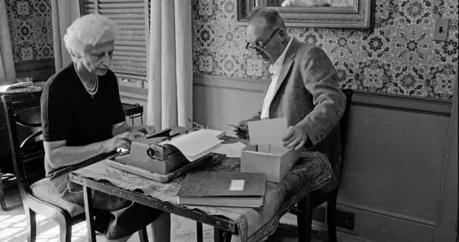 因爲文學觀念不同，他曾從納博科夫的課堂上一走了之