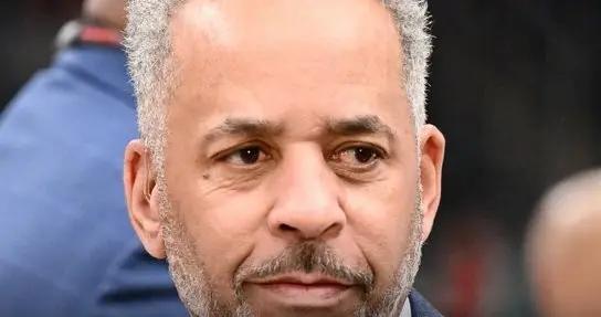 Shams：夏洛特黃蜂將在3月19日退役戴爾-庫裏的30號球衣