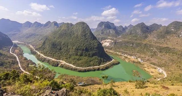 廣西柳州和百色都去過旅行，實話實說，兩者對比我更喜歡百色