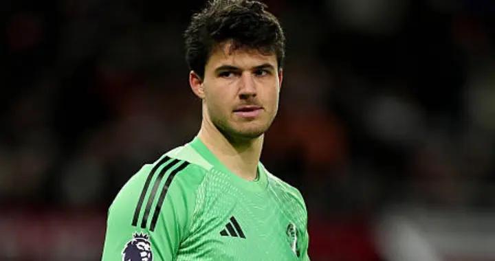 拉門斯加盟曼聯後前16場比賽丟23球，奧納納同期丟了26球