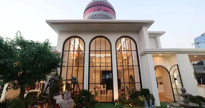 上海地標迎來爆款遊戲IP！《戀與深空》“搬到”東方明珠