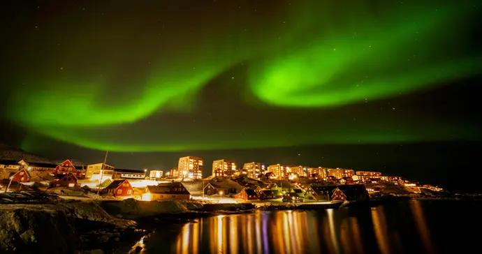 特朗普對格陵蘭島的垂涎，源自一相識60年老同學的建議