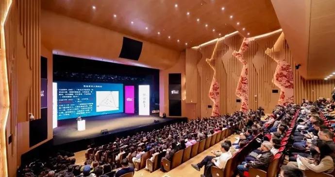 復旦EMBA同學會年會舉行，以思想共鳴織就科創時代管