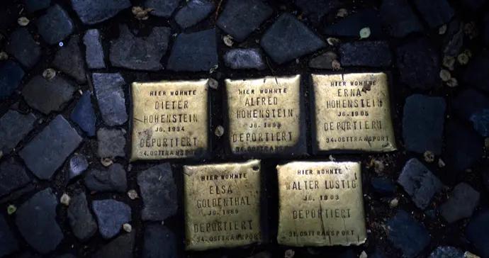 在推倒雕像與重塑記憶之間