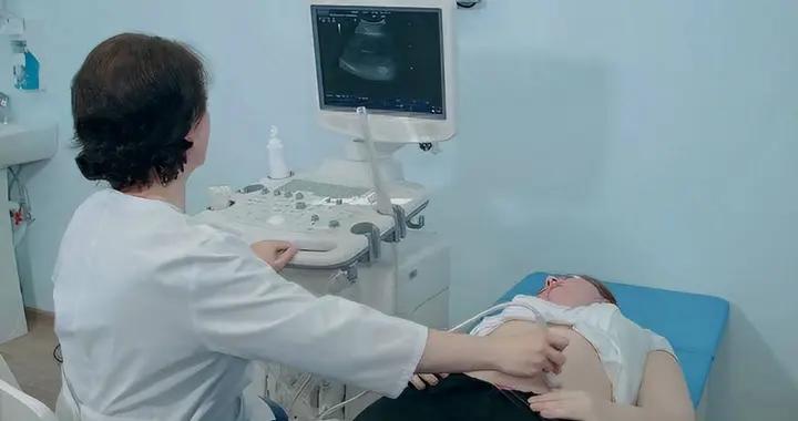 爲什麼產檢正常，孩子生出來卻有畸形？醫生說出4個真相，很扎心