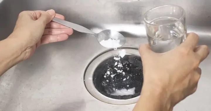 小蘇打加白醋可以疏通下水道？