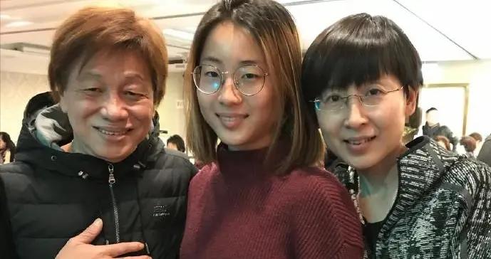 梁小龍死因曝光！遺孀宋驤含淚發聲明，經紀人透露去世細節