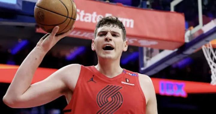 克林根：每晚我都全力以赴拼搶籃板；我與阿夫迪亞越來越有默契