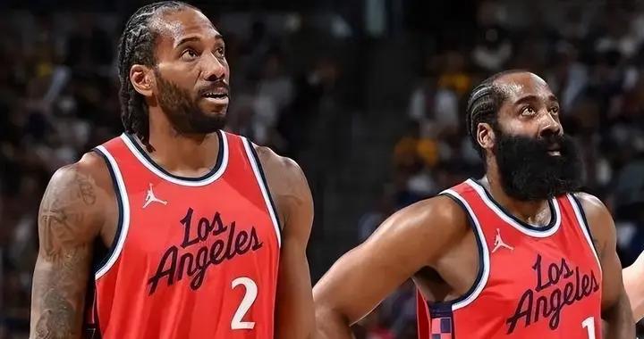 右腳踝扭傷！左膝不適！戰神卡提前結束客場之旅，哈登沒有退路