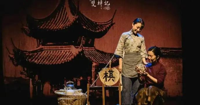 “學生劇社”的“業餘演劇”爲何屢成返場爆款