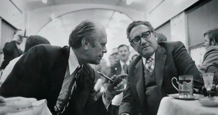 中美一旦開戰，美軍將全面轟炸中國？基辛格曾稱：中美正走向懸崖