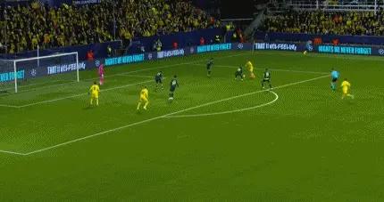 半場：曼城0-2博德閃耀，卡斯帕-霍梅開二度，阿萊恩失誤