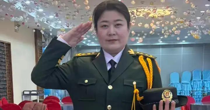 散文隨筆·歌聲暖港城 丹心育芳華