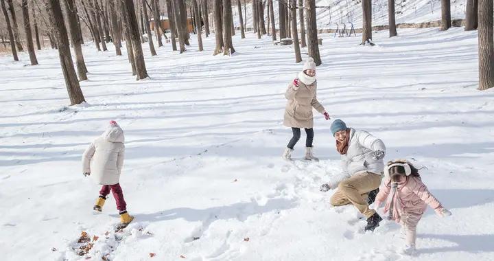 東北醫生連麥律師告訴南方小土豆旅遊“三不要”，網友因姓氏破防