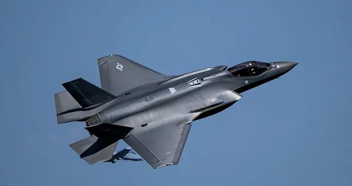 美逼加拿大交保護費？88架F-35戰機成籌碼，加拿大軍隊罕見模擬