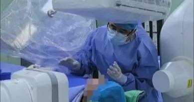 突發失明竟是眼睛中風！上海四院2小時眼動脈溶栓搶回患者視力