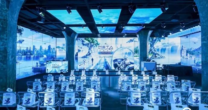 《META THINKER 人機共生》全球機器人博覽藝術展在滬啓幕