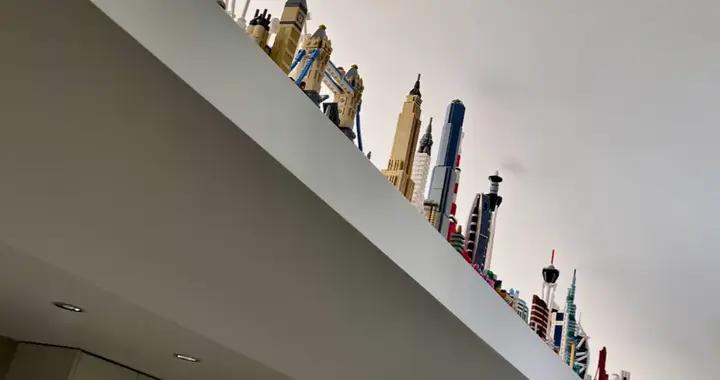 我發現：把東西放上天花板就會變得有趣