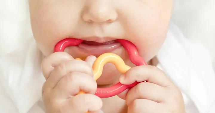 嬰兒長牙早=聰明？晚了=缺鈣？真相是個體差異說了算