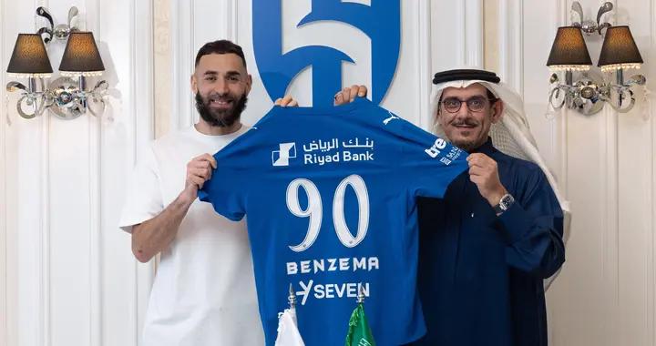 正式完成簽約，利雅得新月發佈本澤馬加盟後亮相照