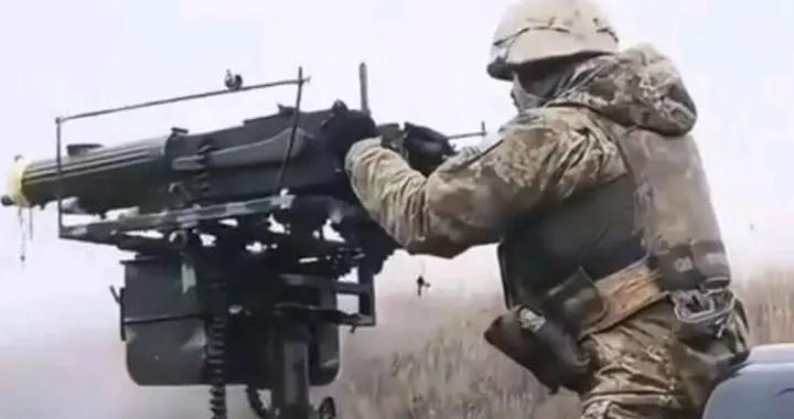 俄軍用鮮血證明：輕機槍不頂用，我國爲何重新裝備7.62毫米機槍？