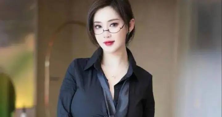 被女上司威脅你不想丟掉工作吧，我屈辱地答應了她的無理要求