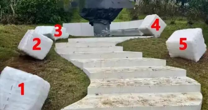 具俊曄野心藏不住！祭拜大S過程被錄成特輯，完全無視玥兒姐弟