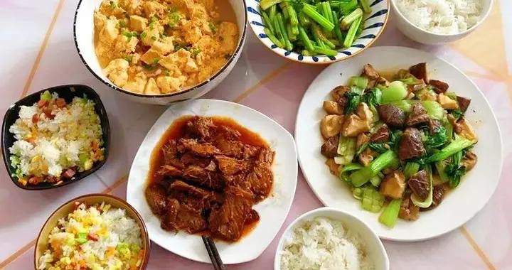 曬曬一家五口的晚餐，花費不超30元，葷素搭配，營養一點不將就！