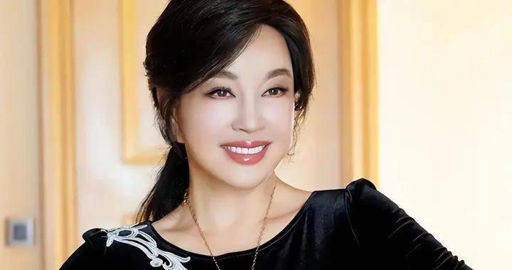 75歲謠言纏身，“做名女人難”在劉曉慶身上體現得淋漓盡致！