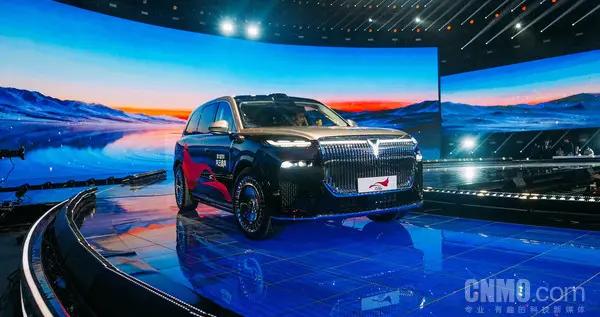 嵐圖汽車斬獲央視總檯《汽車風雲盛典》兩項殊榮！