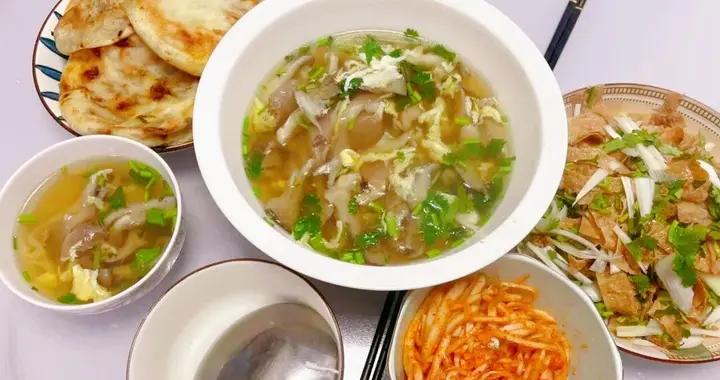 山東媳婦分享婆婆做的晚餐飯，朋友圈火了，網友：山珍海味也不換