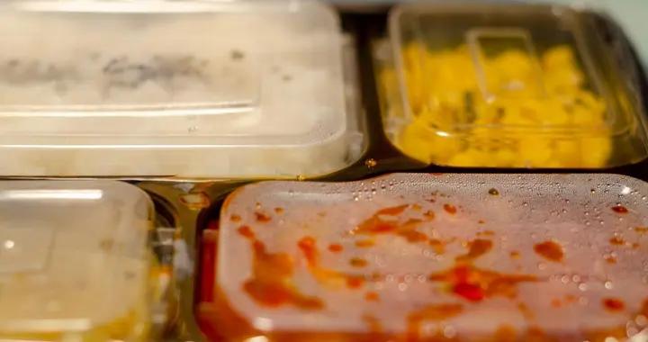 “不加防腐劑還能放一年？” 預製菜新國標背後，我們到底怕什麼？