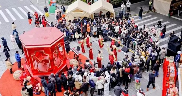 年節風物雲集，非遺民樂歡騰，前灘新春大集火熱開市