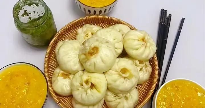 河南媳婦曬婆婆做的早餐朋友圈火了，網友：饞哭了山珍海味都不換