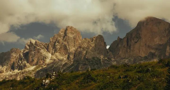 退休後才明白，別人問你退休金多少時，最好回答這3句話