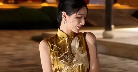 大光明盤發又流行回來了？倪妮、劉亦菲、薇婭等女明星們都這麼做