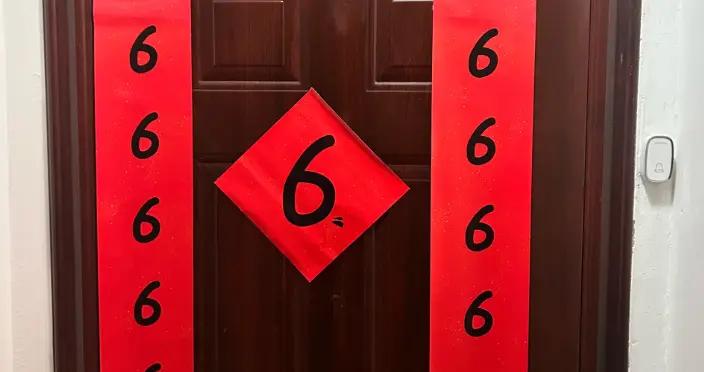 讓年輕人貼春聯，能貼出什麼花樣？評論區的網友炸鍋了