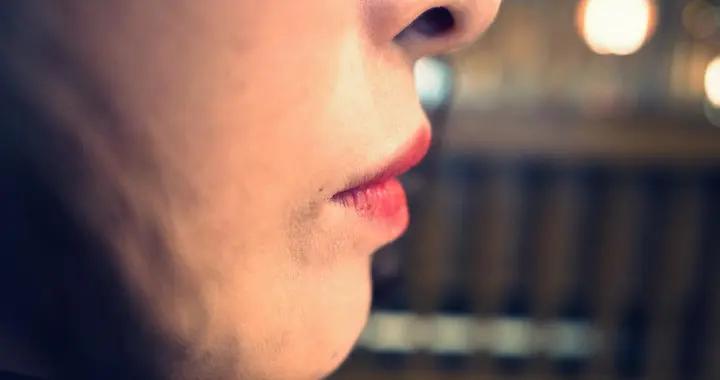 法令紋太明顯？實用改善方法大公開，護理+按摩，堅持就有效