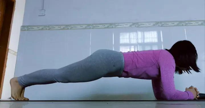 健身必練的10大動作，每一個都能讓你很“耐撕”