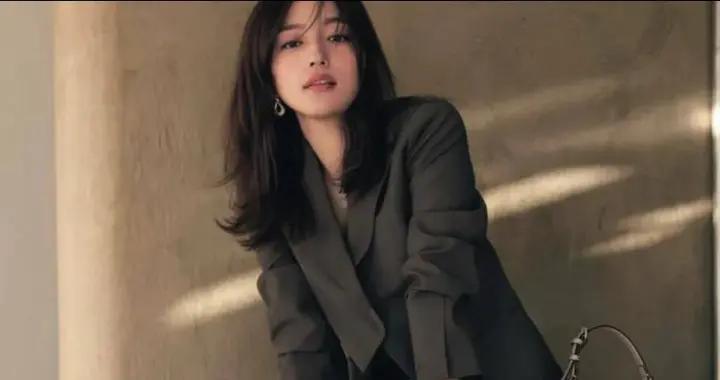 “西裝＋裙子＂早春最美的穿搭，好看絕了！