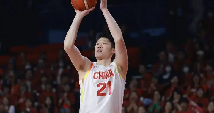 媒體人：知道日本男籃主場哨厲害，但沒想到他們如此明目張膽