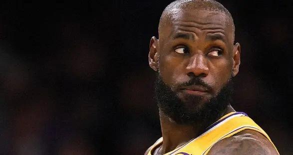 里程碑+1，詹姆斯生涯籃板數超羅德曼，升至NBA歷史第23位